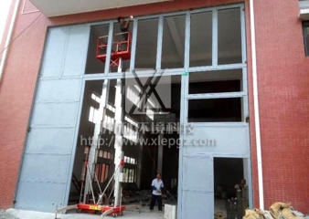 定制大型隔音門